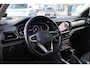 Volkswagen T-Cross 1.0 TSI Style digital cockpit pro, achteruitrijcamera, navigatie, stoelverwarming, 4 seizoenen banden, pdc voor en achter, travel assist, ACC, draadlloos carplay, spiegel pakket, dimmende binnenspiegel