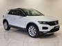 Volkswagen T-Roc 1.5 TSI Sport | Open dak | Navigatie | Achteruitrijcamera |