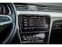 Volkswagen Passat Variant 1.5 TSI 150pk DSG R-Line Business + | Panoramadak | Matrix LED Koplampen | Voorstoelen Verwarmd