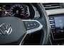 Volkswagen Passat Variant 1.5 TSI 150pk DSG R-Line Business + | Panoramadak | Matrix LED Koplampen | Voorstoelen Verwarmd