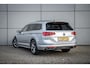 Volkswagen Passat Variant 1.5 TSI 150pk DSG R-Line Business + | Panoramadak | Matrix LED Koplampen | Voorstoelen Verwarmd
