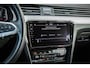 Volkswagen Passat Variant 1.5 TSI 150pk DSG R-Line Business + | Panoramadak | Matrix LED Koplampen | Voorstoelen Verwarmd