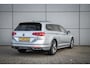 Volkswagen Passat Variant 1.5 TSI 150pk DSG R-Line Business + | Panoramadak | Matrix LED Koplampen | Voorstoelen Verwarmd