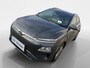 Hyundai Kona Electric EV Fashion 64 kWh Zonnendak! | 58.000KM! | Grote accu! | Luxe uitvoering!