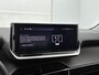 Peugeot 208 Allure 100pk | NIEUW MODEL | Navigatie | Climate Control | Cruise Control | Parkeersensoren v+a | Armsteun | Digitaal instrumentenpaneel | Draadloze Apple Carplay / Android Auto | DAB+ radio | All seasonbanden | Led koplampen | Donker getint glas | 16" lichtmetalen velgen |