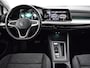 Volkswagen Golf Variant 1.0 eTSI 110pk DSG Life · Camera · Elek.Trekhaak · Apple/Android Car Play · Navigatie · Sfeerverlichtiing · 16'' Inch · Garantie t/m 08-06-2027 of 100.000km