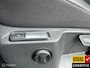 Volkswagen T-Roc 1.5 TSI Life Business Alcantara Camera Massage stoelen.
