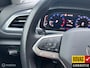 Volkswagen T-Roc 1.5 TSI Life Business Alcantara Camera Massage stoelen.