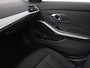 BMW 3-Serie 318i Business Edition | Stoelverwarming | Camera | Live Cockpit | Carplay | Navigatie | Full LED | Parkeerhulp | Climate control | Bluetooth | Cruise control