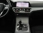 BMW 3-Serie 318i Business Edition | Stoelverwarming | Camera | Live Cockpit | Carplay | Navigatie | Full LED | Parkeerhulp | Climate control | Bluetooth | Cruise control