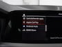 BMW 3-Serie 318i Business Edition | Stoelverwarming | Camera | Live Cockpit | Carplay | Navigatie | Full LED | Parkeerhulp | Climate control | Bluetooth | Cruise control