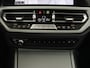 BMW 3-Serie 318i Business Edition | Stoelverwarming | Camera | Live Cockpit | Carplay | Navigatie | Full LED | Parkeerhulp | Climate control | Bluetooth | Cruise control