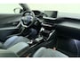 Peugeot e-2008 EV GT Pack 50 kWh 100% Elektrisch | Alcantara Bekleding | Panorama dak | Camera | Camera | Parkeersensor | Stoelverwarming | Climate Control | Apple Carplay | Android Auto | 1e eigenaar