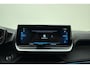 Peugeot e-2008 EV GT Pack 50 kWh 100% Elektrisch | Alcantara Bekleding | Panorama dak | Camera | Camera | Parkeersensor | Stoelverwarming | Climate Control | Apple Carplay | Android Auto | 1e eigenaar