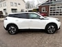Peugeot e-2008 EV Allure Pack 50 kWh SOH 91,3%, Camera, Carplay, Stoelverwarming