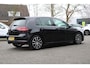 Volkswagen Golf 1.2 TSI Connected Series R-Line Cruise/Camera/Stoelverwarming/Bi-Xenon/Keyless/PDC/LED/HalfLeder/Massage/DAB/17"LM