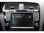 Volkswagen Golf 1.2 TSI Connected Series R-Line Cruise/Camera/Stoelverwarming/Bi-Xenon/Keyless/PDC/LED/HalfLeder/Massage/DAB/17"LM