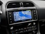 Jaguar F-Pace 2.0 Portfolio R-Sport AWD 20d 180Pk Automaat (NAVIGATIE, KEYLESS, CAMERA, GETINT GLAS, STUUR/STOELVERWARMING, LEDEREN SPORTSTOELEN, XENON, LANE ASSIST, NIEUWSTAAT)
