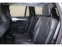 Volvo XC90 T8 Recharge AWD Plus Bright - Panorama/schuifdak - IntelliSafe Assist & Surround - 360º Camera - Harman/Kardon audio - Adaptieve LED koplampen - Verwarmde voorstoelen, stuur & achterbank - Parkeersensoren voor & achter - Elektr. bedienb. voorstoelen met geheugen - Head up display - Draadloze tel. lader - Extra getint glas - 20' LMV