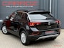 Volkswagen T-Roc 1.5 TSI Life Edition ACC Camera CarPlay Stoelverwarming All Season