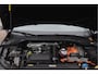 Volkswagen Golf 1.4 eHybrid Style 204 pk PHEV | Carplay | Standkachel | IQ Light | Stoelmassage | Sfeerverlichting | LM-Velgen