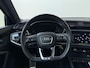 Audi Q3 45 TFSI e S edition | Trekhaak | Achteruitrijcamera | Adaptieve cruise control | Dodehoek detectie | CarPlay | Navigatie | Audi virtual cockpit |
