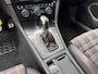 Volkswagen Golf 2.0 TSI GTI DSG / Metallic Wit / Stoelverwarming / Camera / 19" Inch Pretoria
