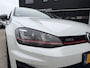 Volkswagen Golf 2.0 TSI GTI DSG / Metallic Wit / Stoelverwarming / Camera / 19" Inch Pretoria