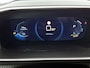 Peugeot e-2008 EV GT 50 kWh 136pk Automaat | ACCU 98,4% | Trekhaak | 1ste Eigenaar | Navigatie | Climate Control | Cruise Control | Dodehoekdetectie | Camera | 17"LMV | LED Lampen | Apple Carplay/Android Auto |