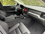 Volvo V60 T8 Plug-in hybrid AWD Plus Dark | Blis | Keyless | Elektrische stoelen | Stuur en stoel verwarming |