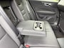 Volvo V60 T8 Plug-in hybrid AWD Plus Dark | Blis | Keyless | Elektrische stoelen | Stuur en stoel verwarming |