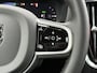 Volvo V60 T8 Plug-in hybrid AWD Plus Dark | Blis | Keyless | Elektrische stoelen | Stuur en stoel verwarming |