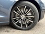 Volvo V60 T8 Plug-in hybrid AWD Plus Dark | Blis | Keyless | Elektrische stoelen | Stuur en stoel verwarming |
