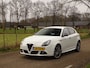 Alfa Romeo Giulietta 1.4 Turbo | Schaalstoelen | Sprint | 18" | Dyn.Clignoteurs | Miron Ed.