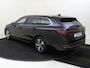 Volkswagen Passat Variant 1.5 eHybrid Business | Trekhaak | Achteruitrijcamera | Head-up display | 3-zone airco | Dodehoek detectie | Adaptieve cruise control | Stoel- en stuurwielverwarming |