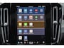 Volvo XC40 Recharge P8 AWD R-Design - IntelliSafe Assist & Surround - Verwarmde voorstoelen & stuur - Parkeersensoren achter - Elektr. bedienb. voorstoelen met geheugen links - Apple Carplay & Android Auto - Warmtepomp - Extra getint glas - 19' LMV