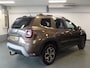 Dacia Duster 1.2 TCe Prestige Airco, Achteruitrijcamera, Navigatie, Elek Ramen/Spiegels, Cruise controle, Pdc V/A, Rondom zicht camera,, Lm velgen 16'', Trekhaak, Volledig dealer onderhouden, Nederlandse auto!! Bovag afleverpakket 695,-