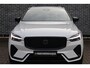 Volvo XC60 2.0 T6 Plug-in Hybrid AWD Plus Black Edition | Long Range PHEV | Facelift | Luchtvering | Panoramadak | Harman Kardon Audio | 21 inch Velgen | 360 Graden Camera | Stoel-/Stuurverwarming | Head-up Display