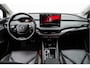 Skoda Enyaq iV 60 Trekhaak/ Leer/ Matrix led/ Stoel-stuurverwarming/ 21" Lmv/ Camera/ Navigatie/ Blindspot