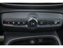 Volvo XC40 T5 AWD R-Design Intro Edition - Panorama/schuifdak - IntelliSafe Assist & Surround - 360º Camera - Harman/Kardon audio - Adaptieve LED koplampen - Verwarmde voorstoelen, stuur & achterbank - Parkeersensoren voor & achter - Elektr. bedienb. voorstoelen met geheugen links - Draadloze tel. lader - Standkachel - Extra getint glas - Elektr. inklapbare trekhaak - 20' LMV