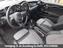 MINI Cooper Mini 1.5 Classic Automaat | Apple Carplay & AndroidAUTO | Parkeersensoren | 1e eigenaar |