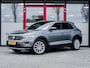 Volkswagen T-Roc 2.0 TSI 4Motion Sport 190PK | Camera | Navigatie | Apple Carplay | Android Auto | Adaptieve Cruise Control | Stoelverwarming | Stuurwiel Verwarmd | Keyless Entry & GO | LED Koplampen | Climate Control | Flippers | Sportstoelen |
