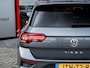 Volkswagen T-Roc 2.0 TSI 4Motion Sport 190PK | Camera | Navigatie | Apple Carplay | Android Auto | Adaptieve Cruise Control | Stoelverwarming | Stuurwiel Verwarmd | Keyless Entry & GO | LED Koplampen | Climate Control | Flippers | Sportstoelen |
