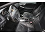 Volvo V40 2.0 T3 R-Design NAVIGATIE - CAMERA - PANORAMADAK - LEDER - PDC