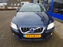 Volvo V70 2.5T MOMENTUM,AUT,TREKH,XENON,17 INCH,ORG NL TOPSTAAT!