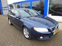 Volvo V70 2.5T MOMENTUM,AUT,TREKH,XENON,17 INCH,ORG NL TOPSTAAT!