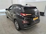 Hyundai Kona Electric 64 kWh 204pk EV Premium | SOH 100% | Leder | CarPlay / Android | Stuur- en Stoelverwarming | ACC | Camera | PDC | 17"
