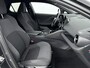 Toyota C-HR 1.8 Hybrid 140 First Edition | Elek. Kofferklep | Stoel / Stuurwielverwarming | Parkeersensoren | Navigatie |