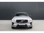 Volvo XC60 2.0 T6 Plug-in hybrid AWD Plus Dark - ACC - 360 Camera - Pano - H&K - Stoel/Stuurverwarming - Memory - BLIS - Keyless - Rijklaar