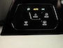 Volkswagen Golf 1.5 eHybrid Life Edition 204 pk Automaat (DSG) | Verlengde garantie | Navigatie via App | Parkeersensoren (Park assist) | Achteruitrijcamera | Stoelverwarming |